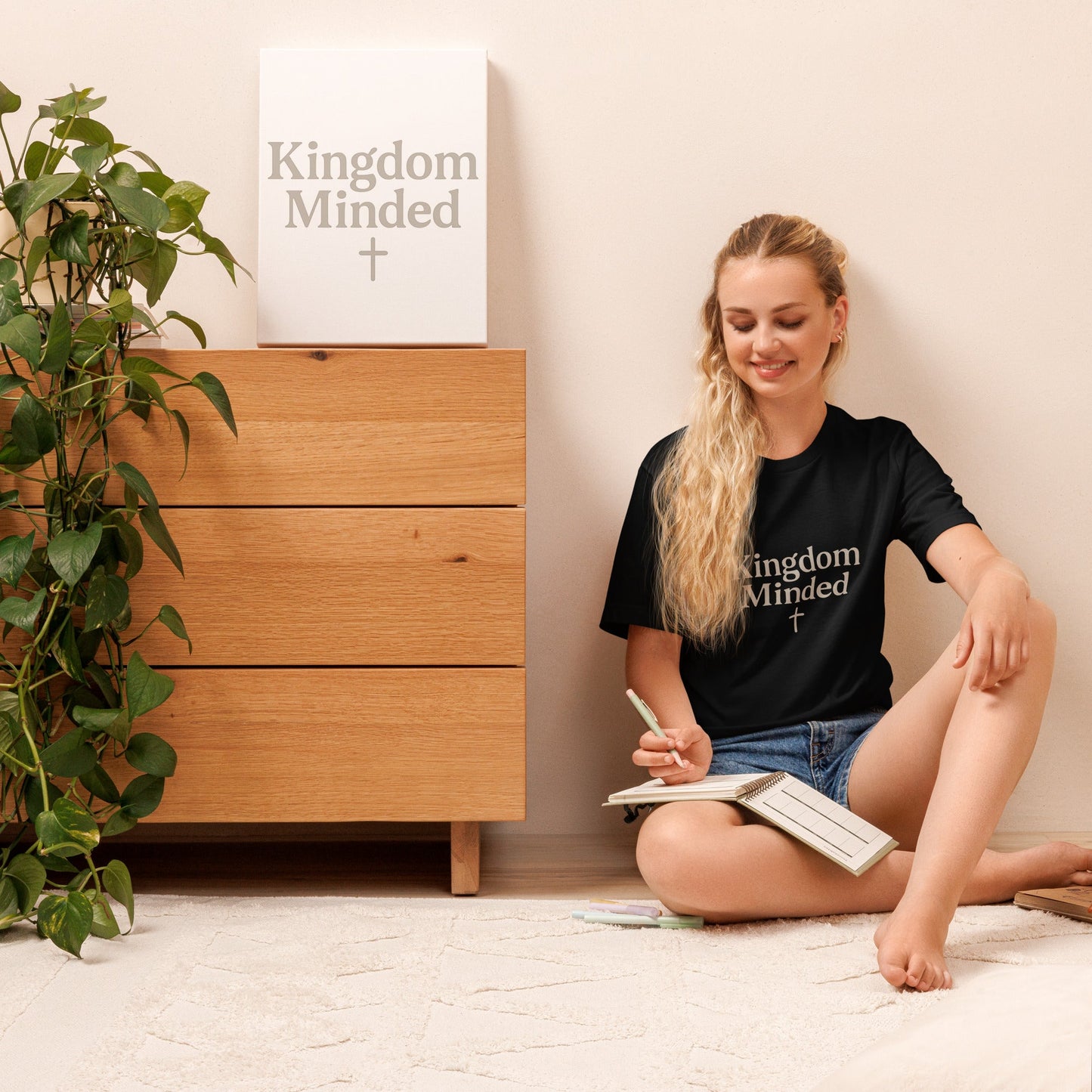 ✨ “Kingdom Minded” | Bold Christian Statement Tee for Purpose - Driven Living - The Buy Boom