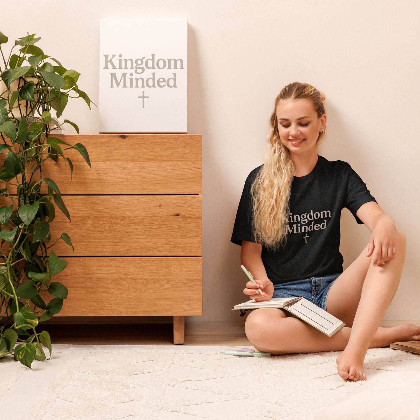 ✨ “Kingdom Minded” | Bold Christian Statement Tee for Purpose - Driven Living - The Buy Boom